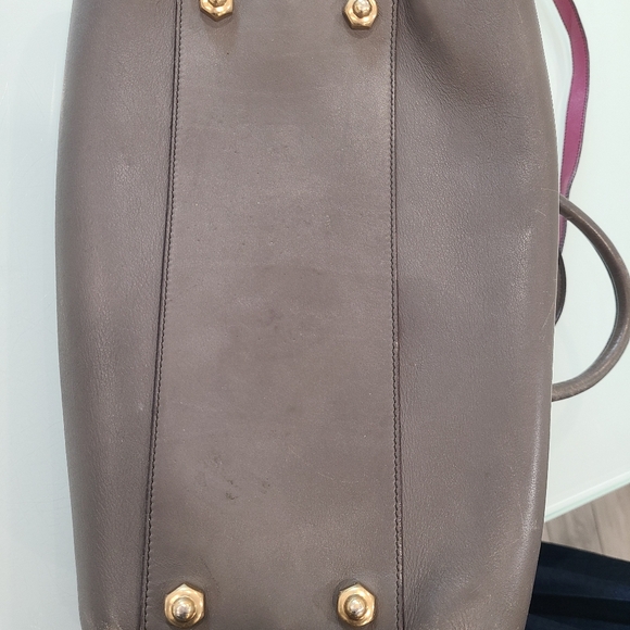 Gorgeous Nina Ricci Gray and Pink Purse - Picture 10 of 14